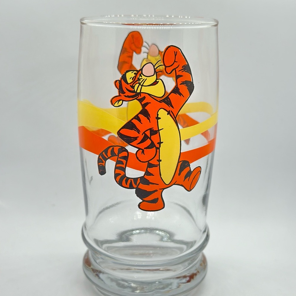 Vintage Rare Anchor Hocking Disney Glasses Tumblers Winnie the Pooh Tigger